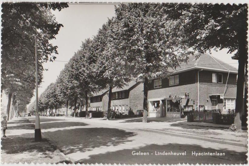 Geleen Lindenheuvel Hyacintenlaan 1956., Verzamelen, Ansichtkaarten | Nederland, Verzenden, 1940 tot 1960, Gelopen, Limburg