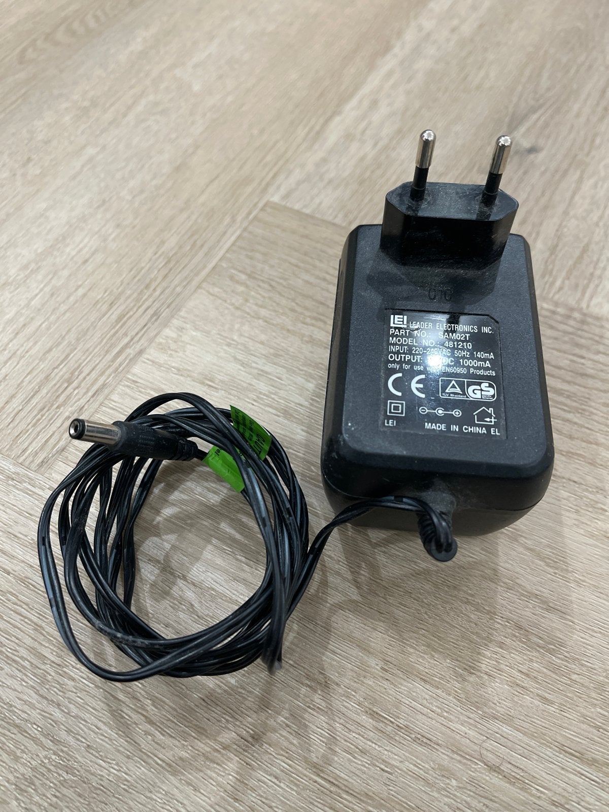 LEI Voedingsadapter 9V 1000mA - Model 481210, Ophalen of Verzenden, Gebruikt