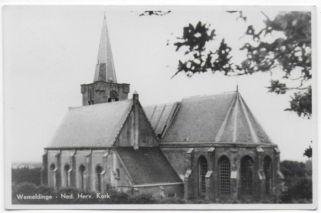 Wemeldinge Ned. Herv., Kerk ansichtkaart B7401 uit 1950, Ophalen of Verzenden, 1940 tot 1960, Gelopen