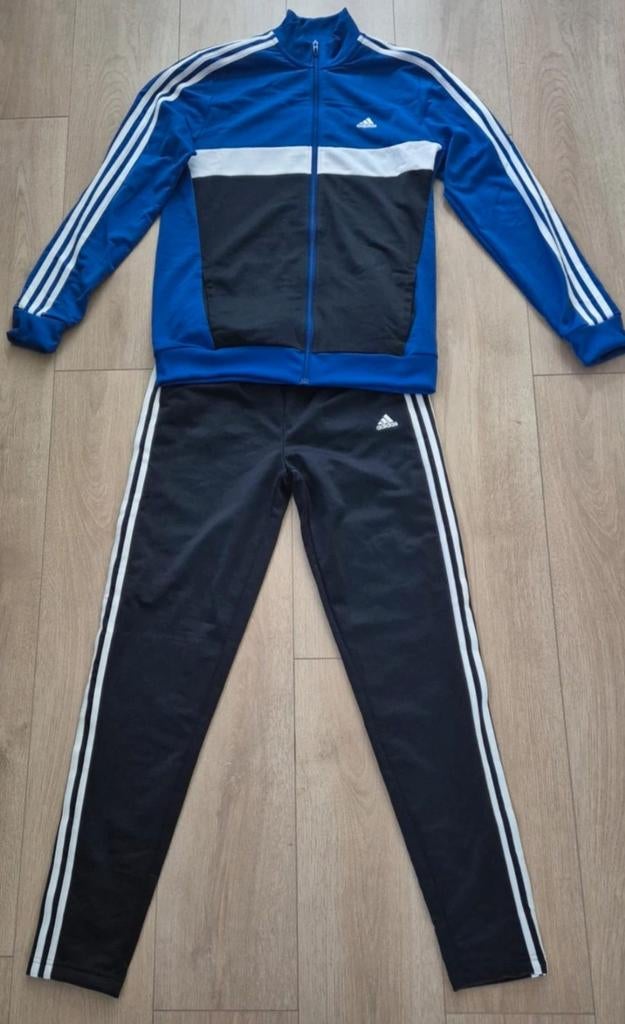 Adidas trainingspak maat 176 - Blauw/Zwart, Kinderen en Baby's, Kinderkleding | Maat 170, Gebruikt, Jongen of Meisje, Setje, Verzenden