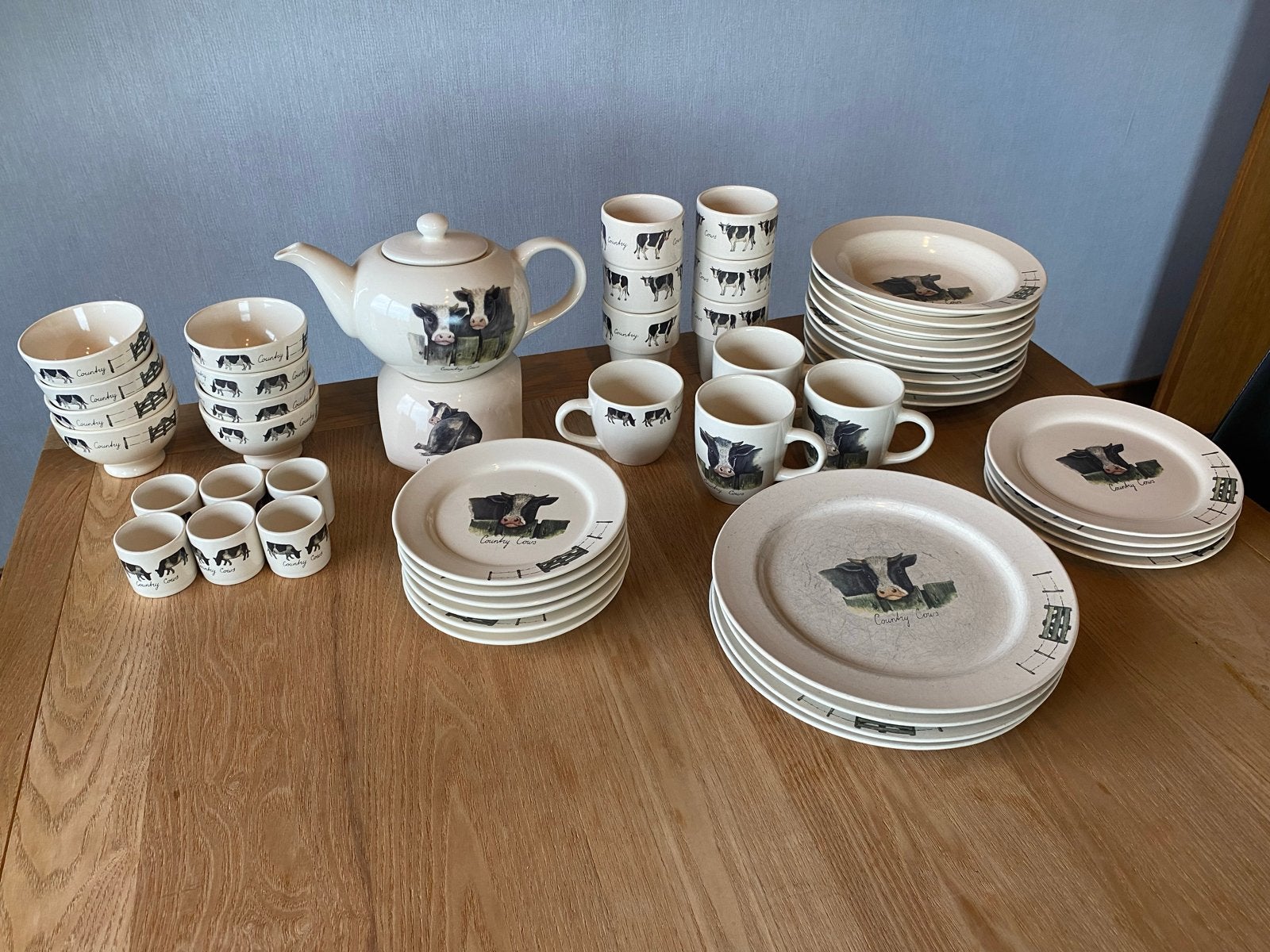 Servies met koeienprint - Country Cows, Huis en Inrichting, Keuken | Servies, Ophalen, Gebruikt, Overige stijlen, Aardewerk