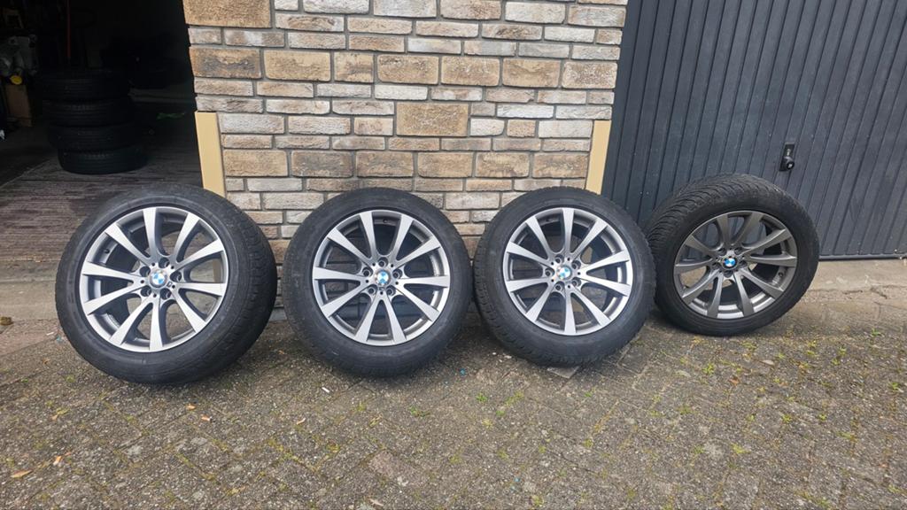 Originele BMW X5 E70/E71 19 Inch Winterwielset Styling 298, Auto-onderdelen, Banden en Velgen, 19 inch, Gebruikt, 255 mm, Banden en Velgen