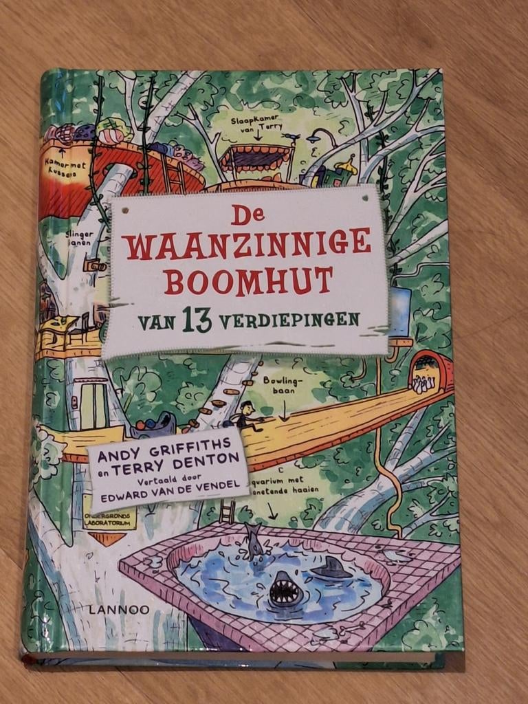 De Waanzinnige Boomhut van 13 Verdiepingen - Andy Griffiths, Ophalen of Verzenden, Gelezen, Andy Griffiths en Terry Denton, Fictie algemeen