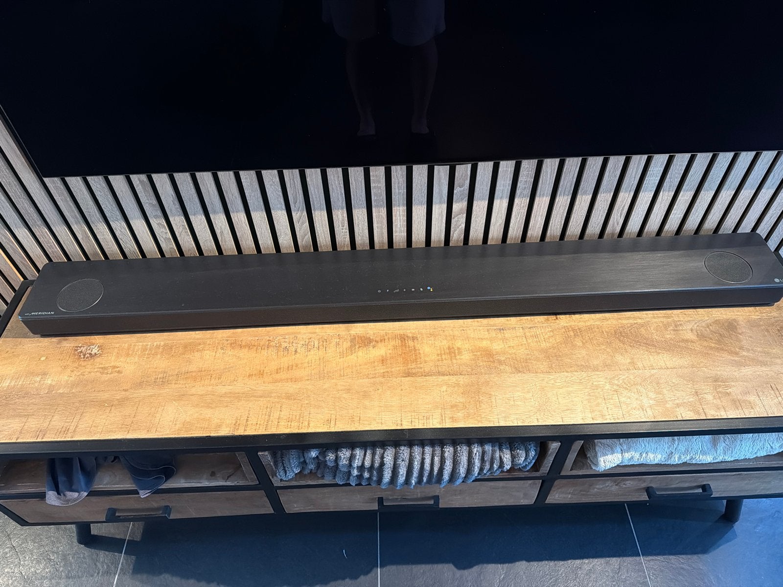 LG DSN10YG Soundbar met Meridian Audio en Subwoofer, Ophalen, Bluetooth, Zo goed als nieuw