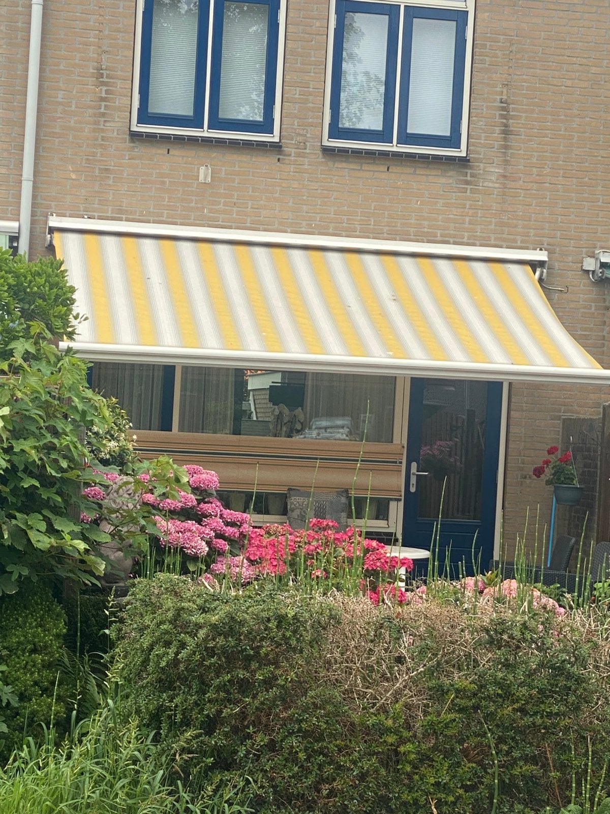 Zonnescherm elektrische, Tuin en Terras, 450 cm of meer, Ophalen of Verzenden, Zo goed als nieuw, Knikarmscherm