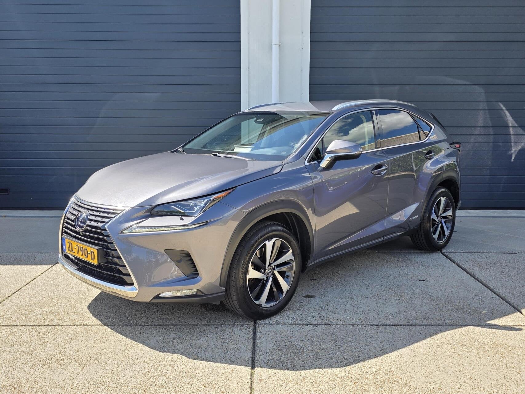 Lexus NX 300h AWD President Line, Auto's, Automaat, Gebruikt, Leder, Bedrijf