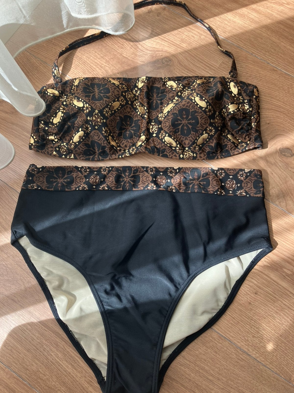 Beachwave bikini, maat 40, Ophalen of Verzenden, Zo goed als nieuw, Zwart, Bikini