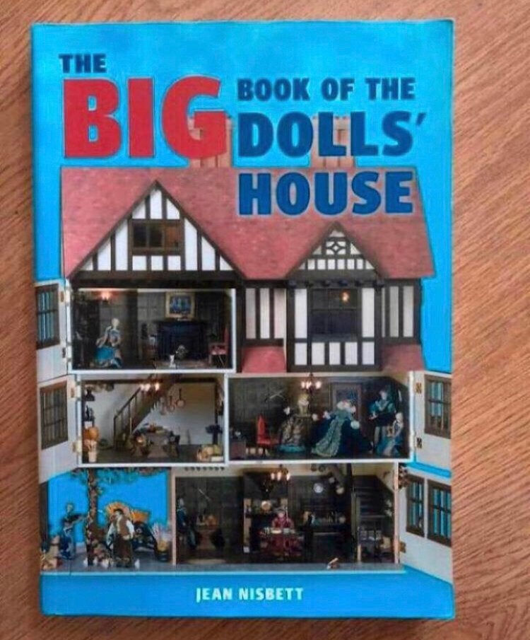 The Big book of Dolls House Nisbett Poppenhuis, Verzamelen, Poppenhuizen en Toebehoren, Verzenden, Zo goed als nieuw, Poppenhuis