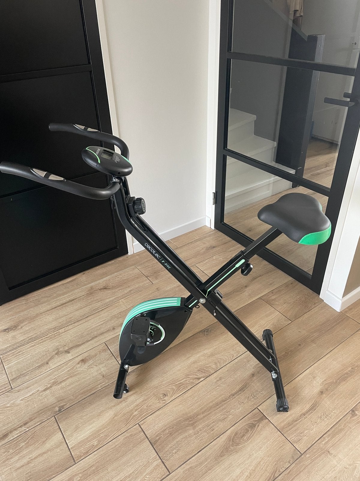 Hometrainer (inklapbaar), Ophalen, Zo goed als nieuw, Hometrainer