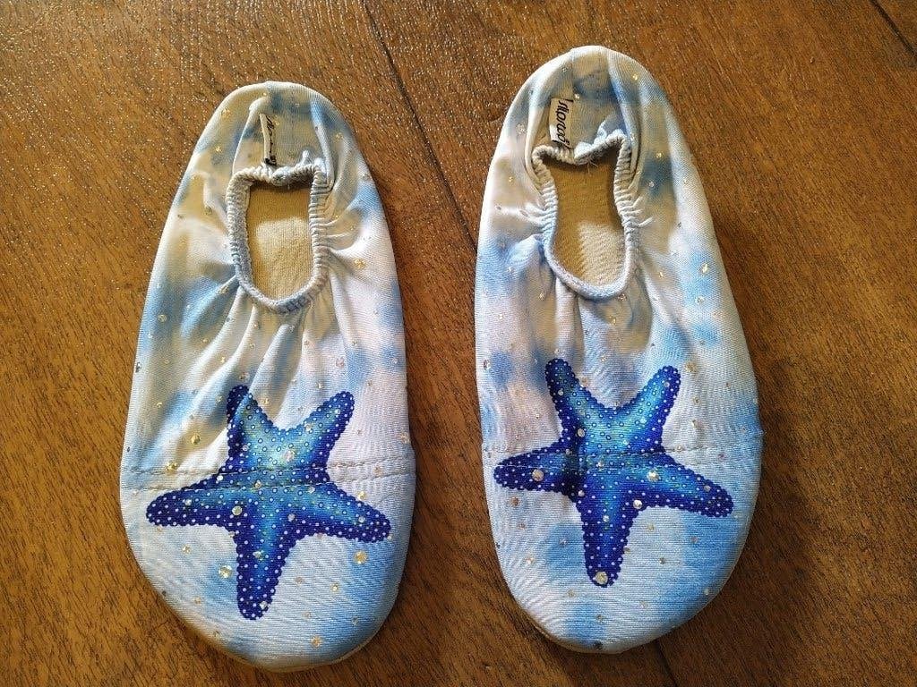 Slipstop zwemschoentjes maat 27-29 blauw met glitters, Jongen of Meisje, Overige maten, Ophalen of Verzenden, Zo goed als nieuw