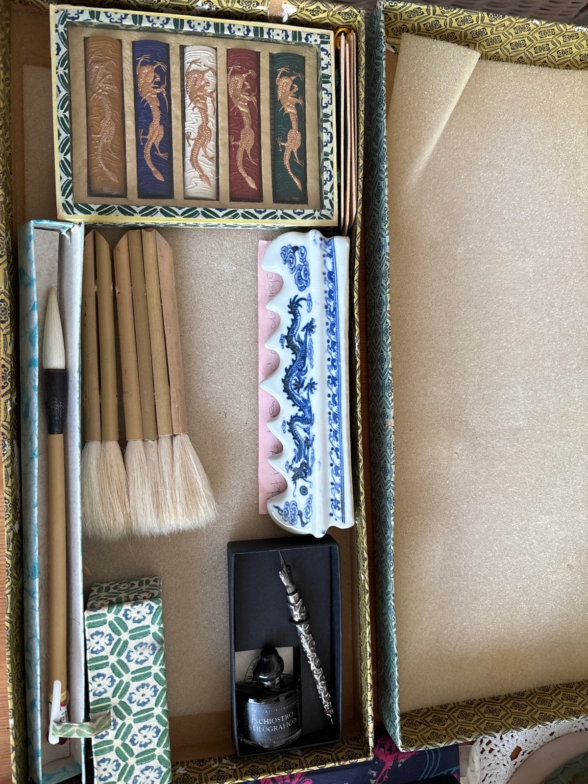 Chinese Kalligrafie Set met Inkt, Penselen en Boeken, Ophalen, Zo goed als nieuw, Overige typen