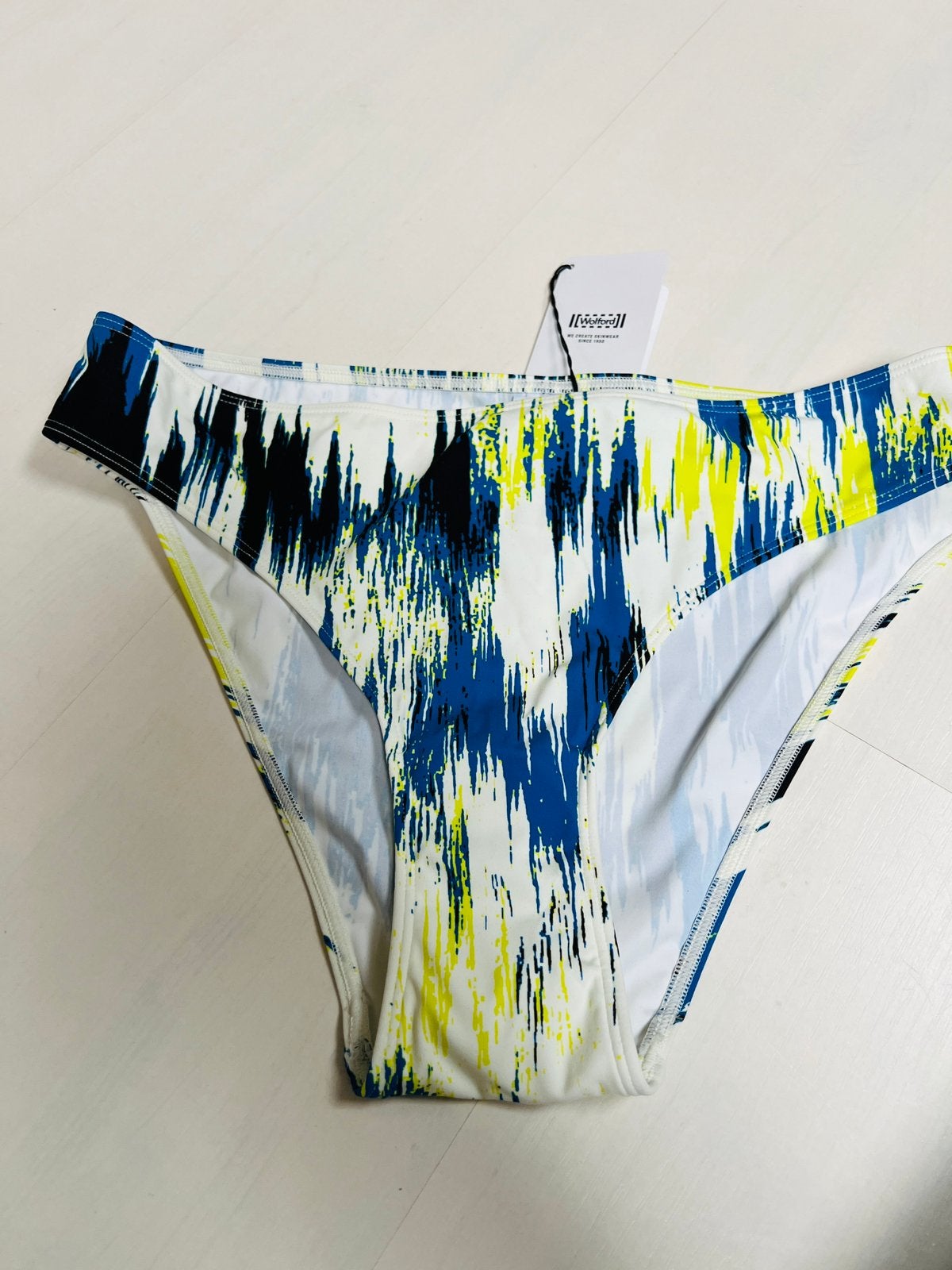 Wolford bikini broekje Nieuw M, Ophalen of Verzenden, Nieuw, Bikini