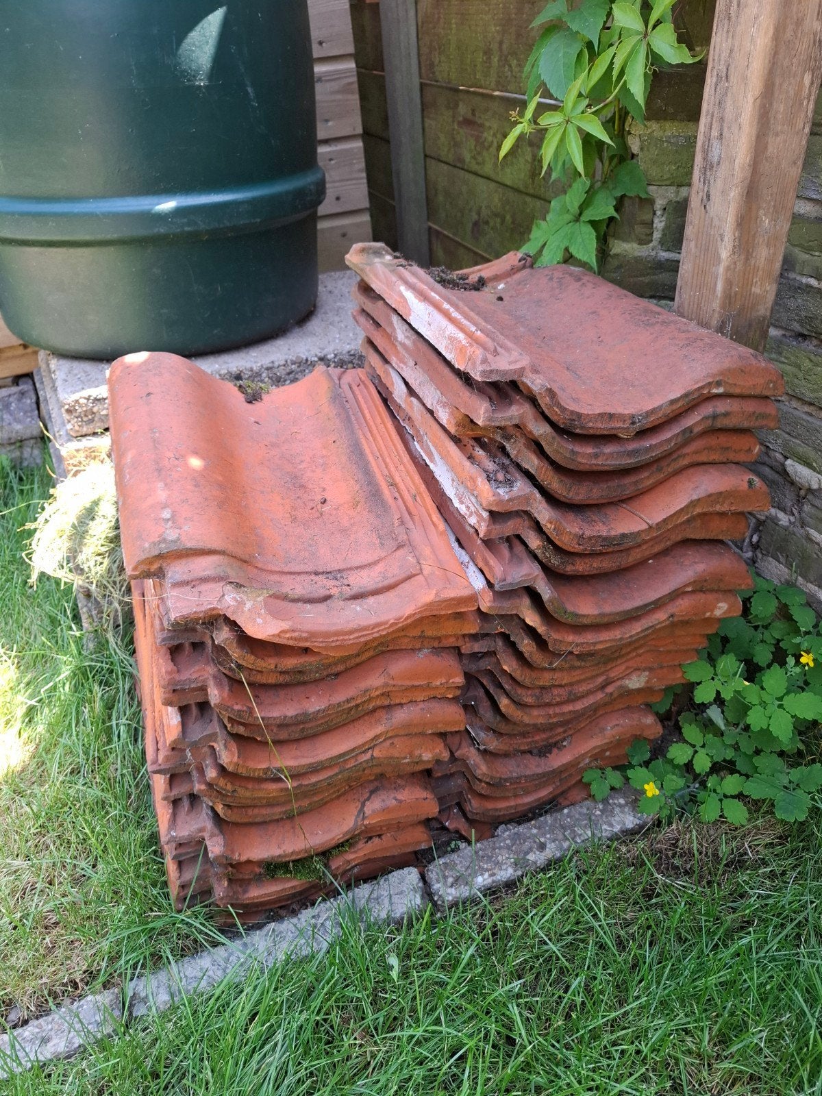 98 stuks VH dakpannen of OVH dakpannen, Doe-het-zelf en Verbouw, Dakpannen en Dakbedekking, Ophalen