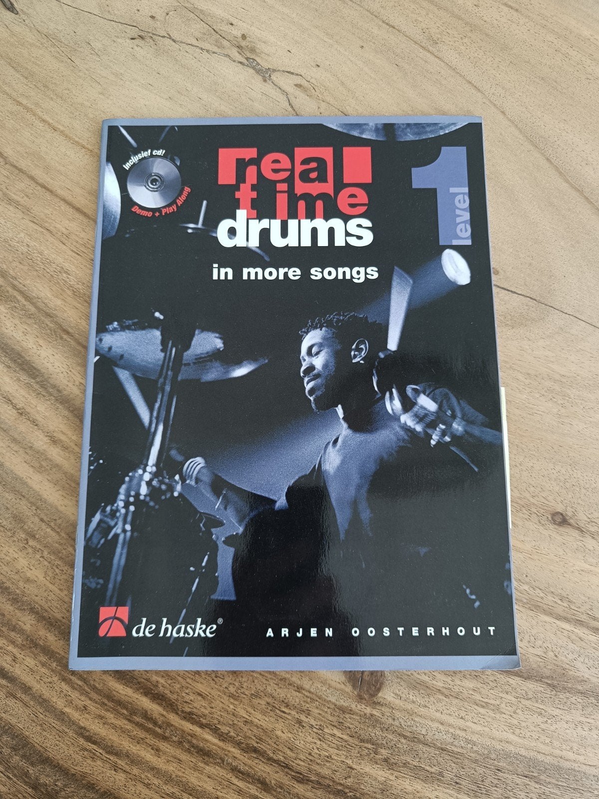 Real Time Drums 1: In More Songs - Drumlesboek met CD, Drums of Percussie, Les of Cursus, Ophalen of Verzenden, Zo goed als nieuw