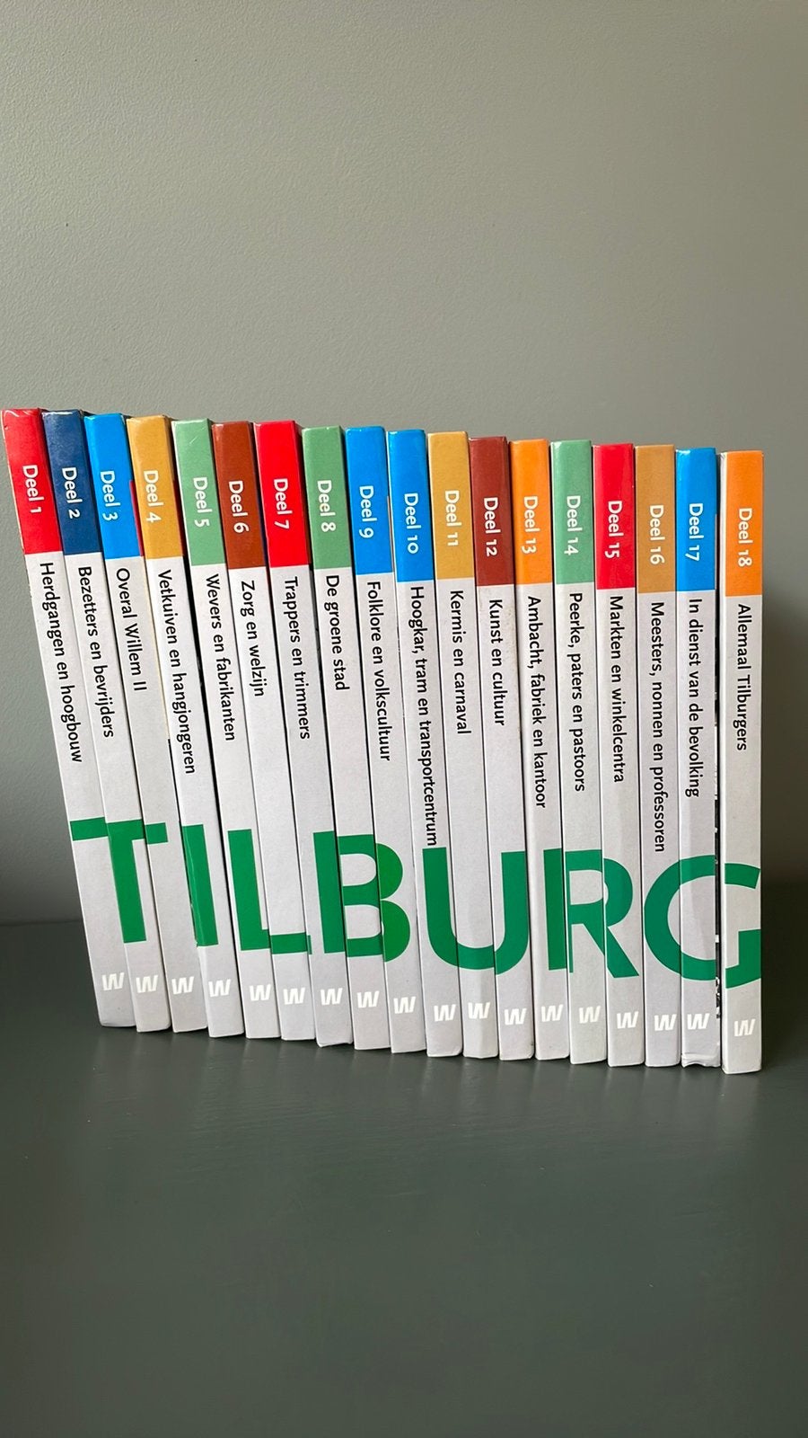 Kleine Geschiedenis Van Tilburg Compleet, Ophalen of Verzenden, Zo goed als nieuw, Algemeen