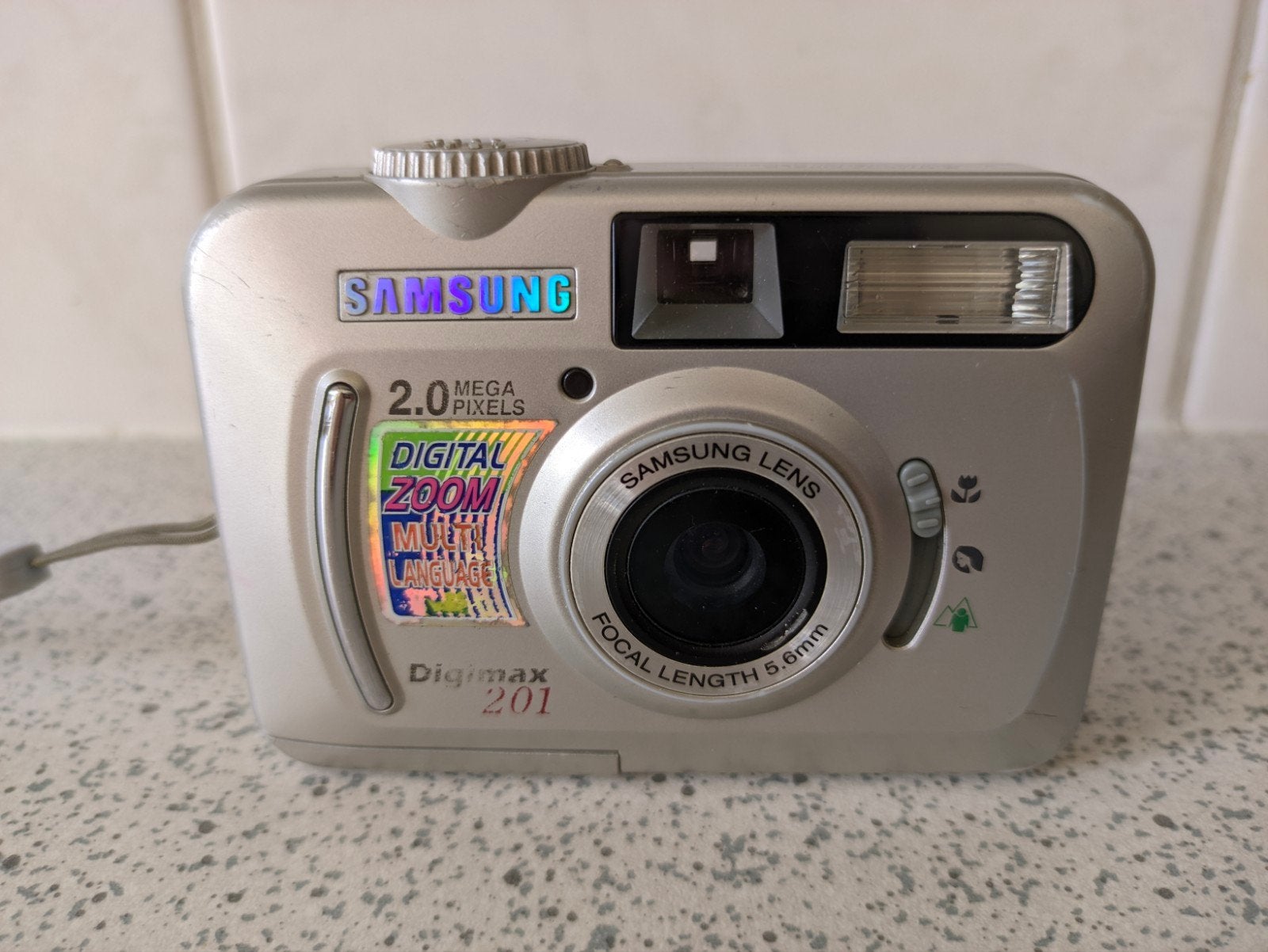 Samsung Digimax 201 compact camera, Ingebouwde flitser, Gebruikt, 2 megapixels, Ophalen of Verzenden