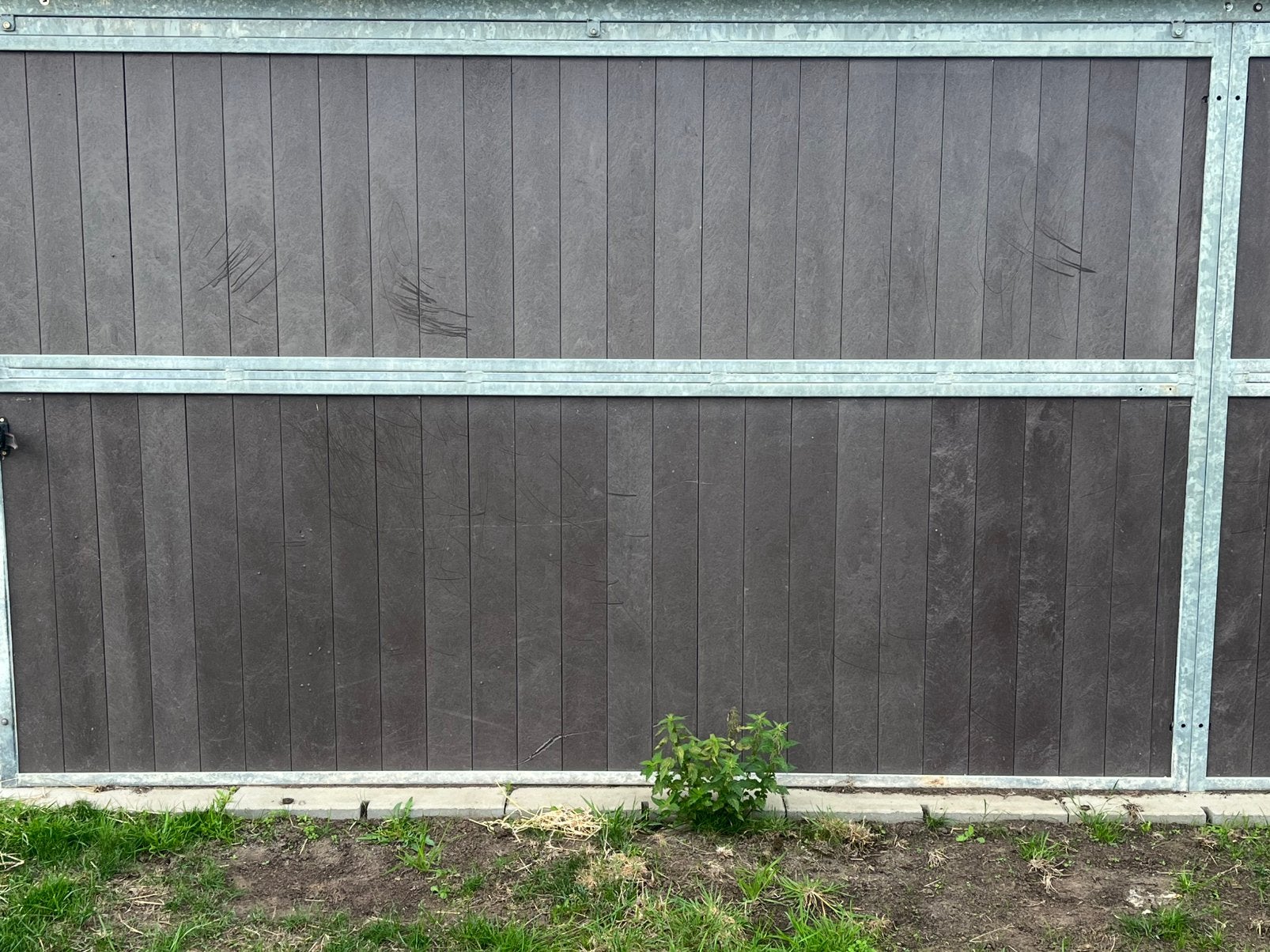 2 dichte wanden met kunststofplanken, Ophalen, Gebruikt