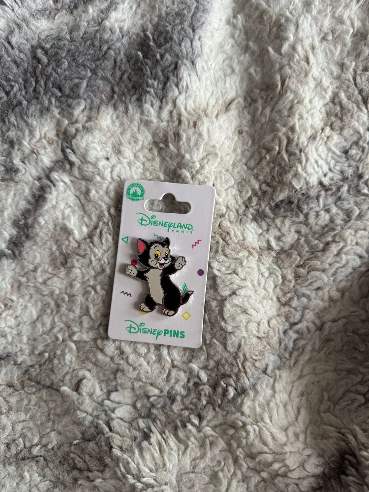 Nieuwe Figaro pin van Disneyland Paris, Ophalen of Verzenden, Overige figuren, Nieuw, Overige typen