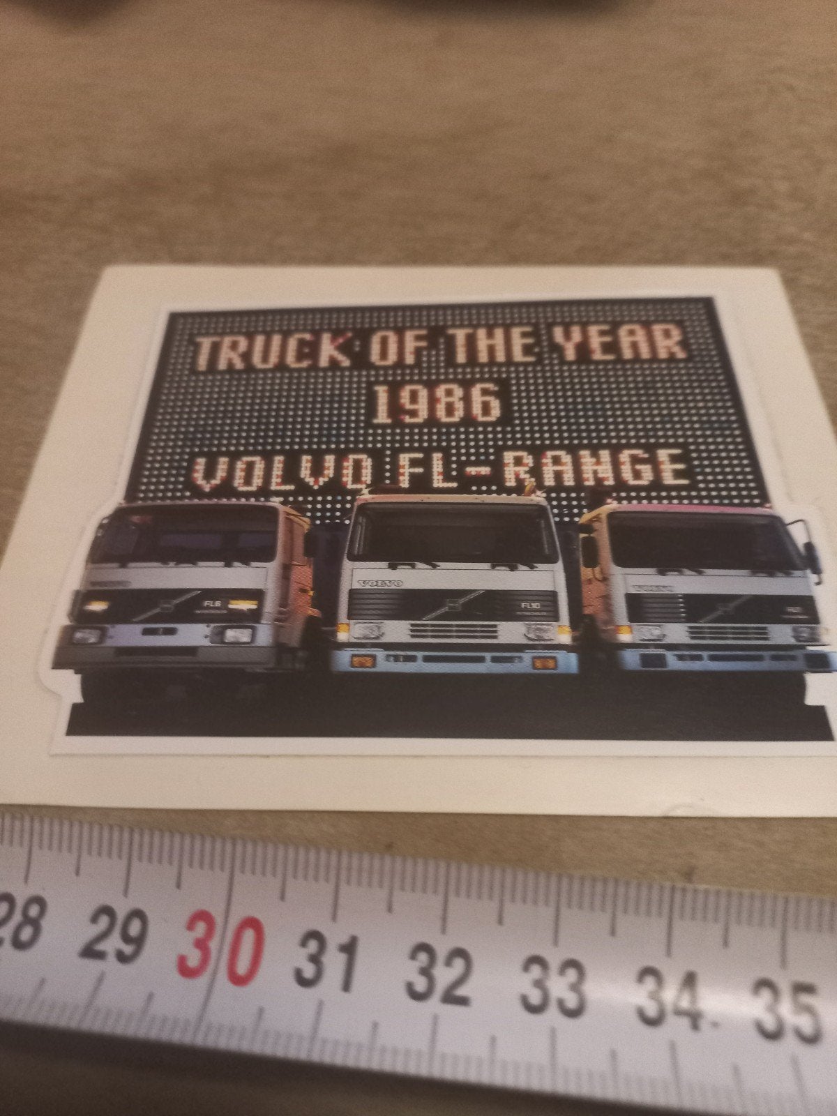 Vintage Volvo FL-Range Truck of the Year 1986 Sticker, Verzamelen, Ophalen of Verzenden, Zo goed als nieuw