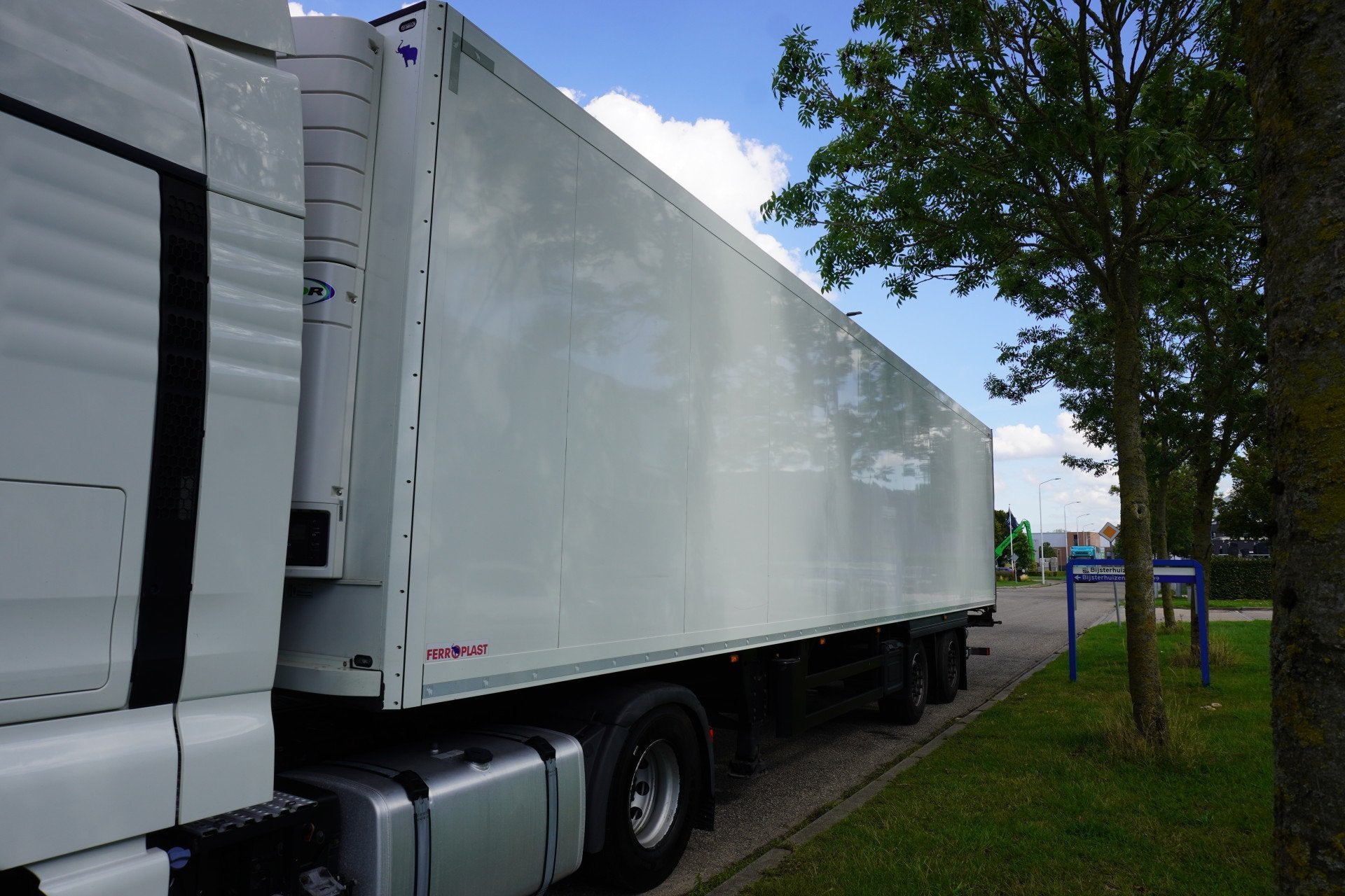 Schmitz Cargobull SCB S2 Koeltrailer Bloemenbreed Carrier Ve, Auto's, Overige brandstoffen, Wit, Origineel Nederlands, Bedrijf