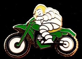 Michelin- op motorfiets pin, Verzenden, Nieuw, Transport, Speldje of Pin