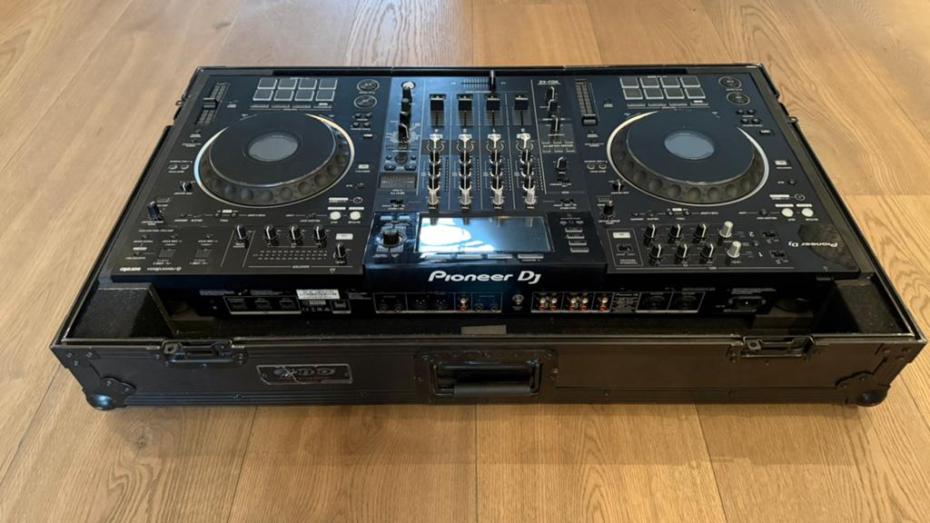 Pioneer XDJ-XZ DJ Controller met Flightcase en Stofdeck, Ophalen, Gebruikt, Dj-set, Pioneer