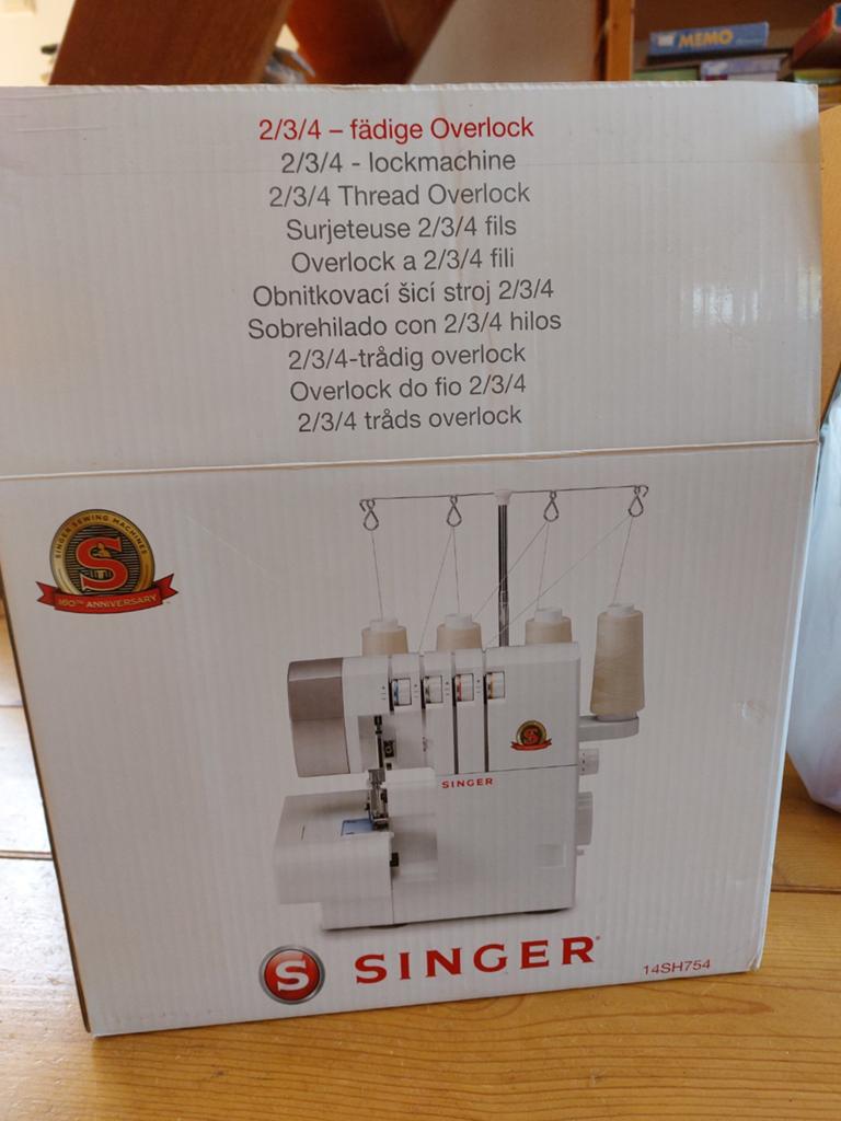 Singer 14SH754 Overlockmachine - Nieuw in doos, Hobby en Vrije tijd, Ophalen, Nieuw, Lockmachine, Singer