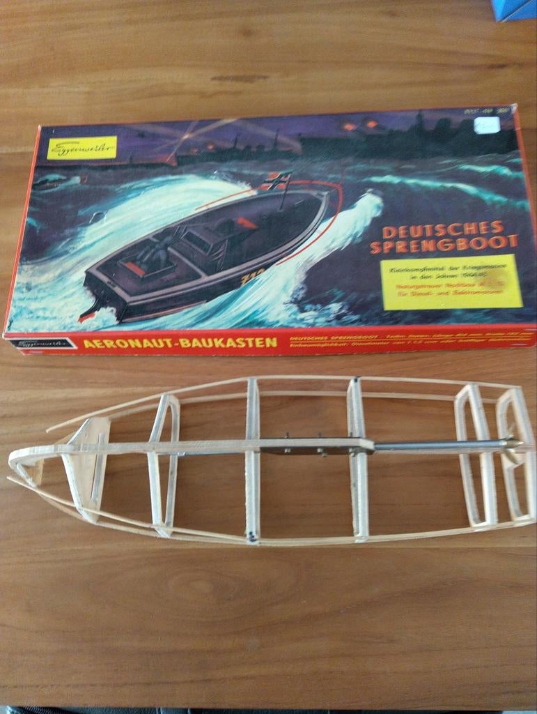 Duitse"Sprengboot" 1944/1945, Ophalen of Verzenden, Zo goed als nieuw, Groter dan 1:32, Overige merken