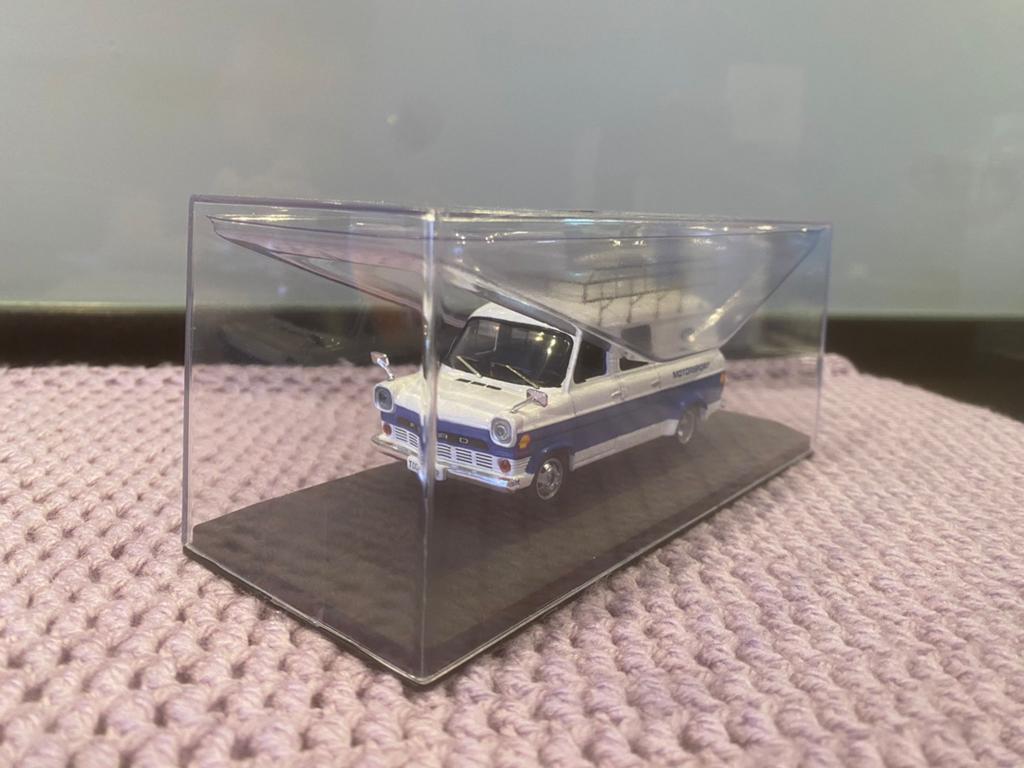 Ford transit assistance 1966, Hobby en Vrije tijd, Modelauto's | 1:43, Ophalen of Verzenden, Zo goed als nieuw, Auto, Overige merken