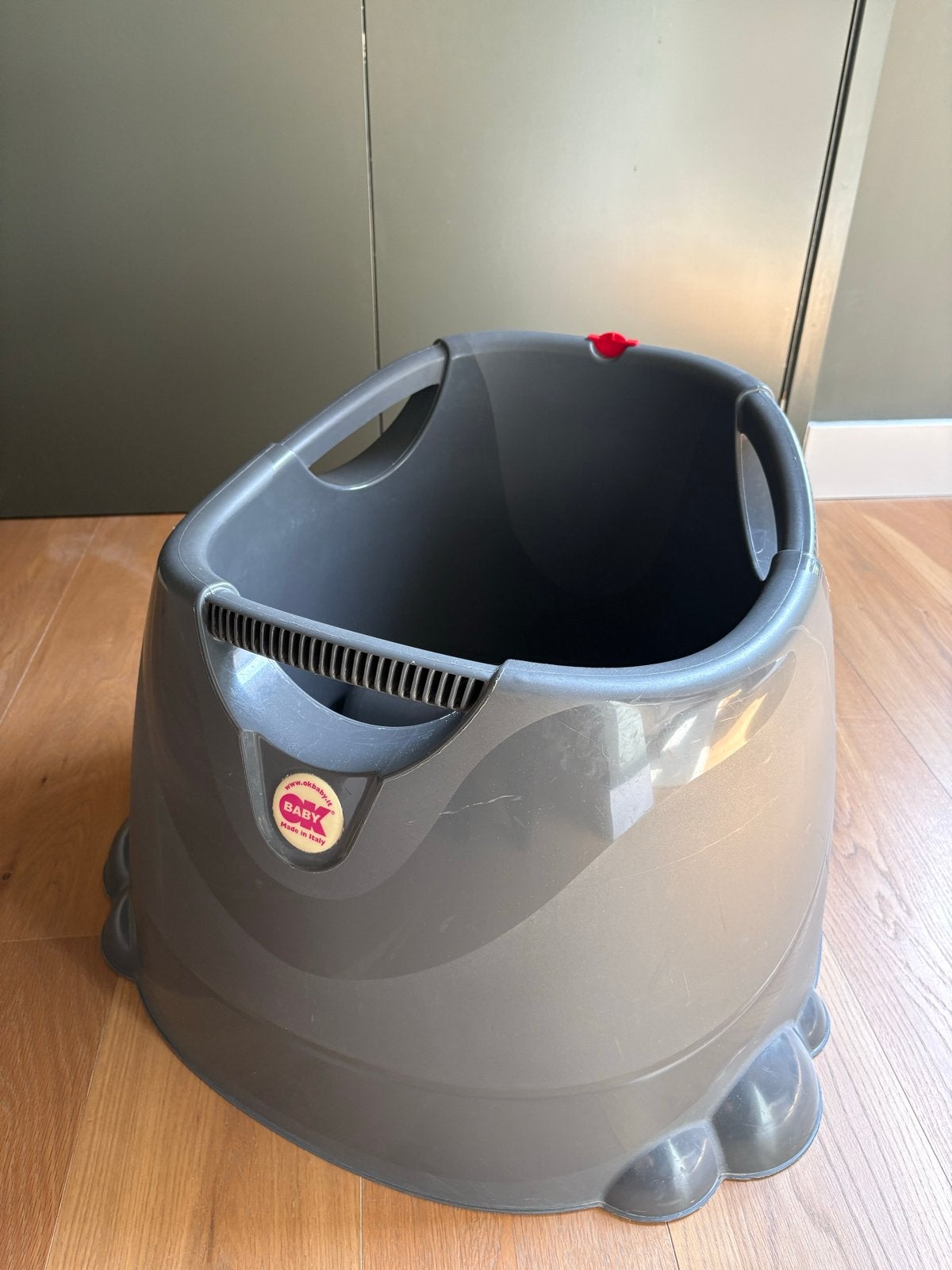 OKbaby Opla douche bad / zitje - antraciet, Kinderen en Baby's, Ophalen, Gebruikt, Badzitje of Badring, Overige merken