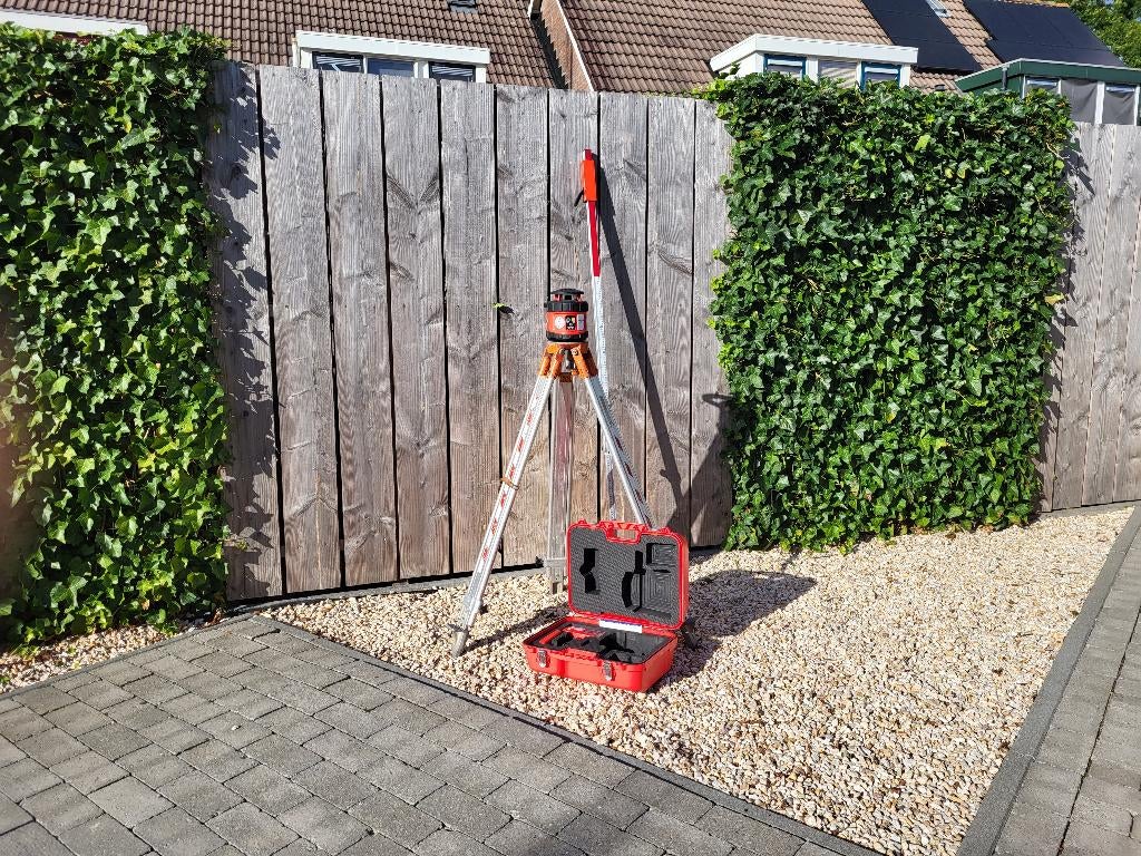 TE HUUR ** Roterende laser ** bouwlaser ** HUREN, Doe-het-zelf en Verbouw, Meetapparatuur, Ophalen, Gebruikt, Overige meters