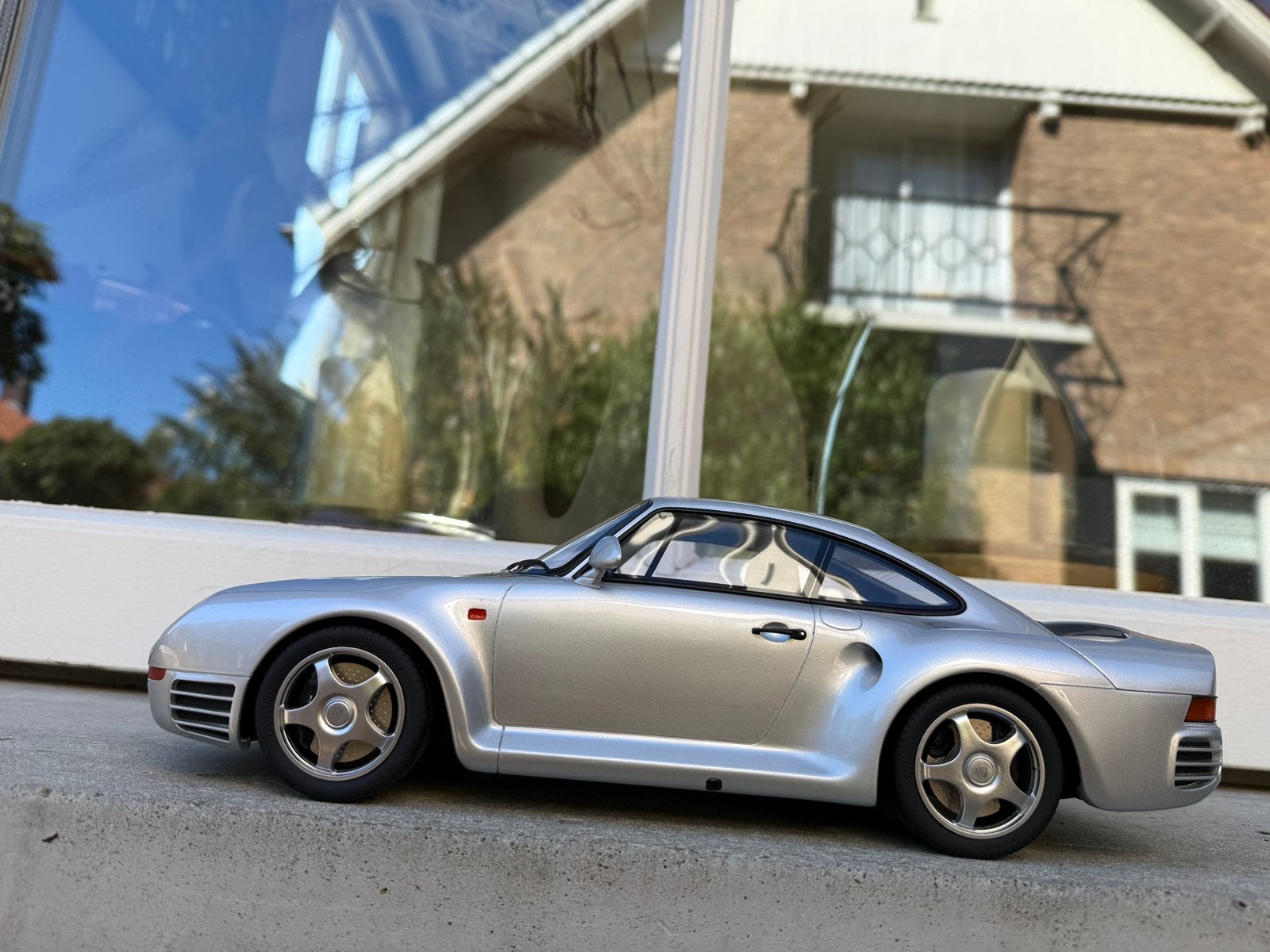 1:12 Porsche 959 Silver Grey Metallic 1986 GT Spirit GT218, Info@gts-models.com, 2, rue de l'écusson, Zone commerciale Oxygène Sud, Josselin, 56120, FR