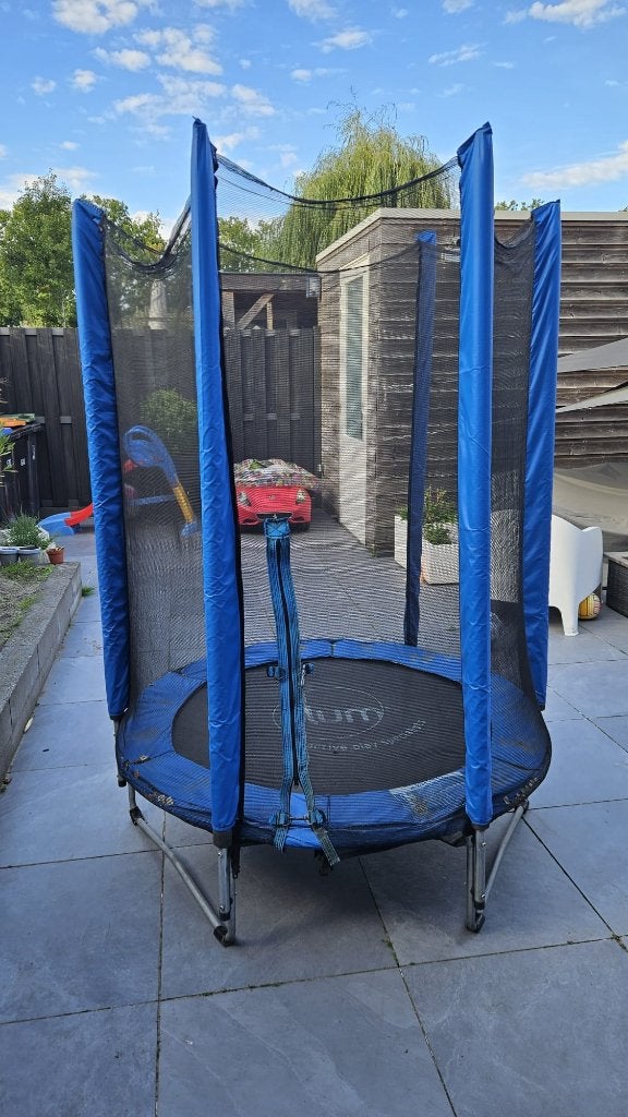 Plum trampoline Junior met veiligheidsnet, Ophalen, Gebruikt