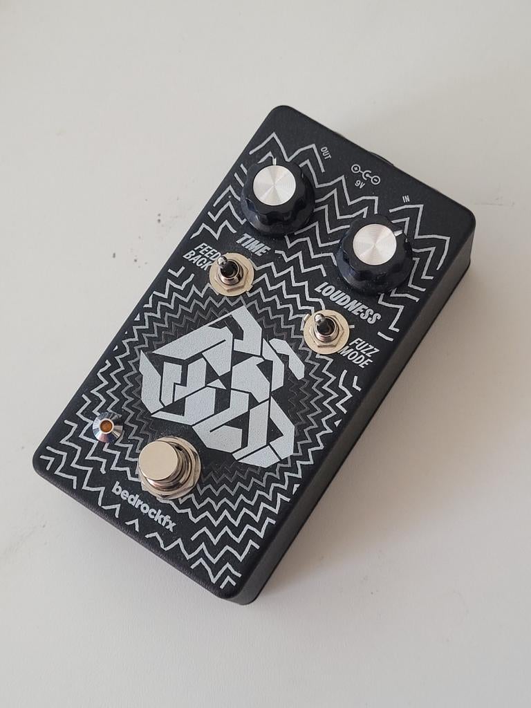 Bedrockeffects Rewild Fuzz Echo Pedaal, Ophalen of Verzenden, Zo goed als nieuw, Distortion, Overdrive of Fuzz
