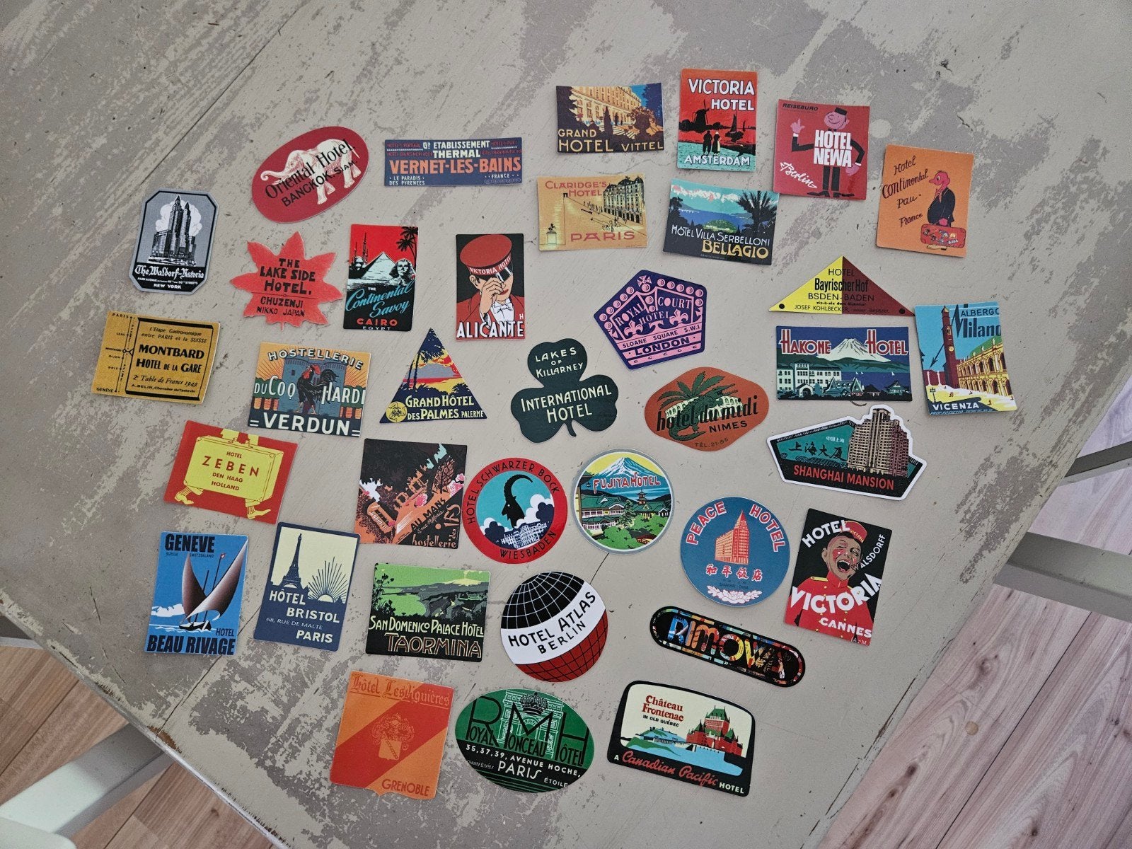 36 Vintage Kofferstickers Rimowa Stijl - Wereldhotels, Ophalen of Verzenden, Nieuw, Overige materialen
