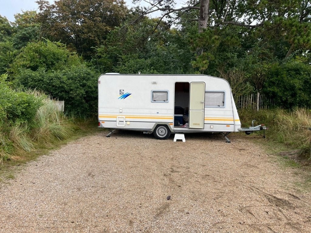 Knaus Sudwind 475 TK met voortent, Caravans en Kamperen, Caravans, Particulier, tot en met 4, Rondzit, Knaus, Omvormbare zithoek