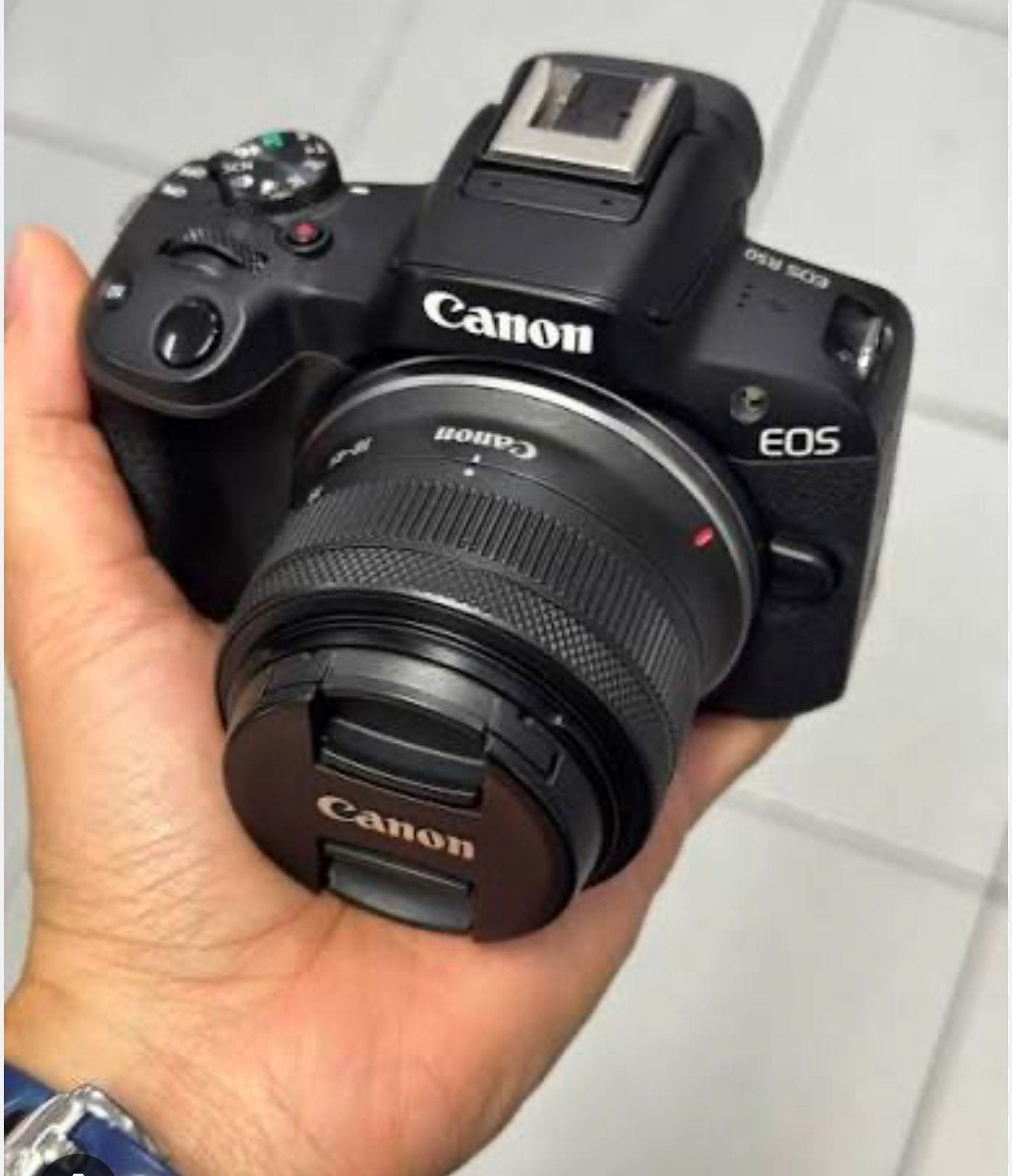 Canon R50 met onderwaterhuis, Audio, Tv en Foto, Fotocamera's Digitaal, Ophalen of Verzenden, Gebruikt, Canon, Geen optische zoom