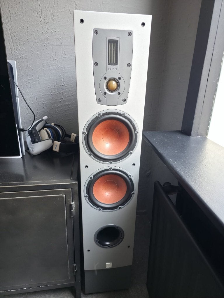 Dali Ikon 6, 150 watt of meer, Vloerstaande luidspreker, Ophalen of Verzenden, Zo goed als nieuw