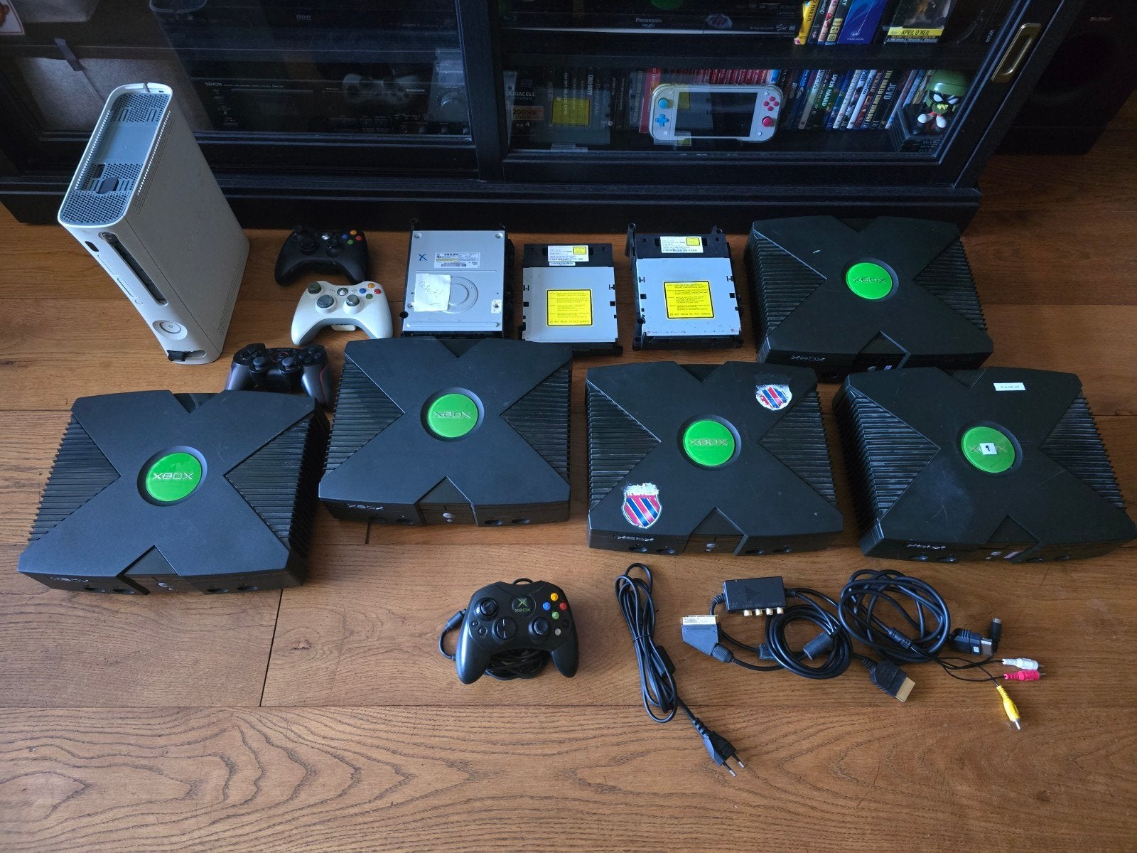 5x Xbox OG - 1x 360 + Accessoires - graag goed lezen!, Ophalen of Verzenden, Gebruikt, Met 3 controllers of meer