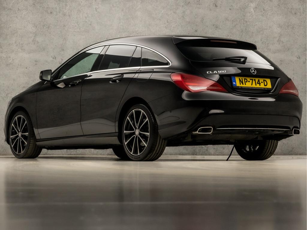 Mercedes-Benz CLA-Klasse Shooting Brake 180 Sport (GROOT NAV, Voorwielaandrijving, Gebruikt, 4 cilinders, Leder en Stof