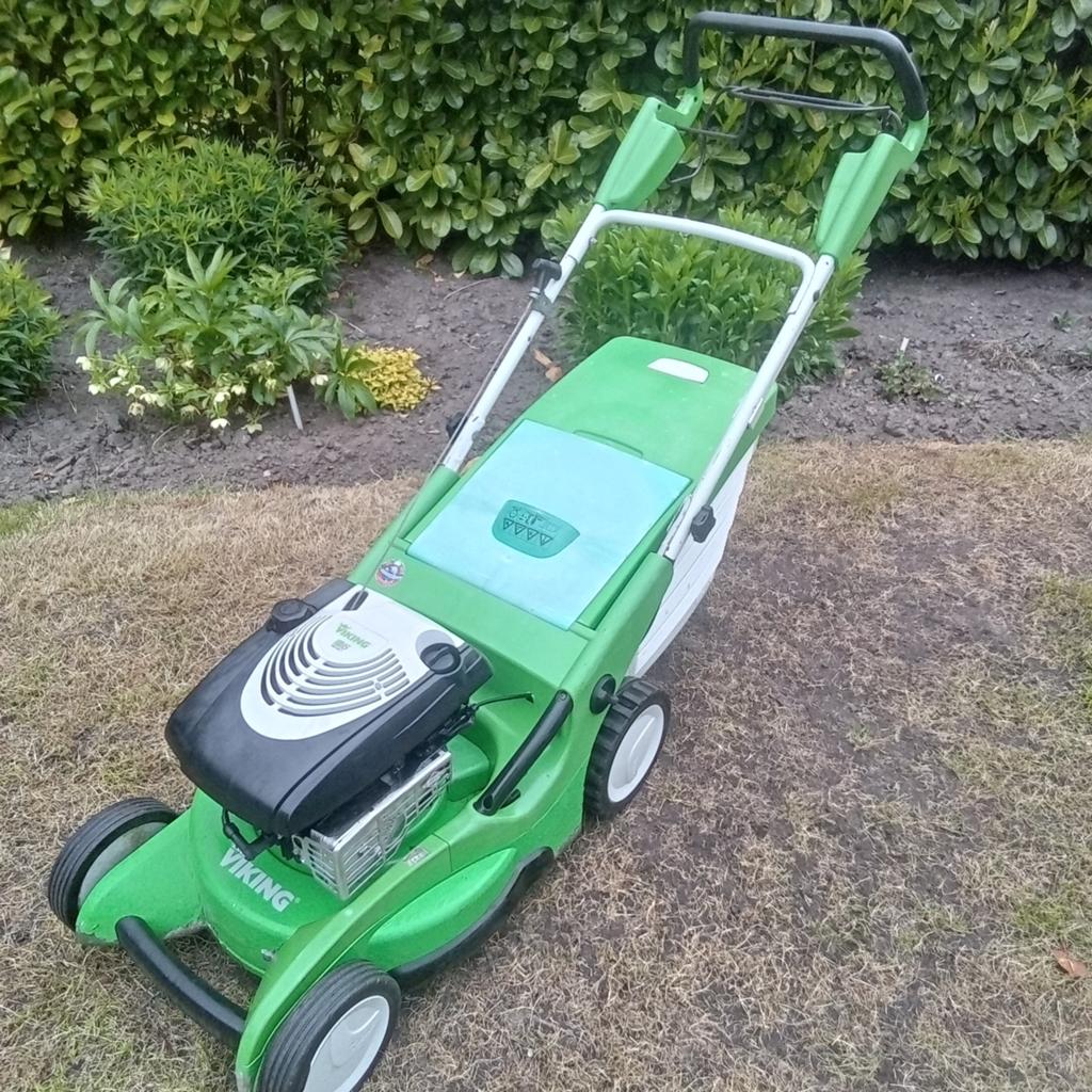 VIKING / STIHL GRASMAAIER ZELFRIJDEND BENZINE MAAIER, Tuin en Terras, Grasmaaiers, Ophalen, Cirkelmaaier, Opvangbak, Benzine-grasmaaier