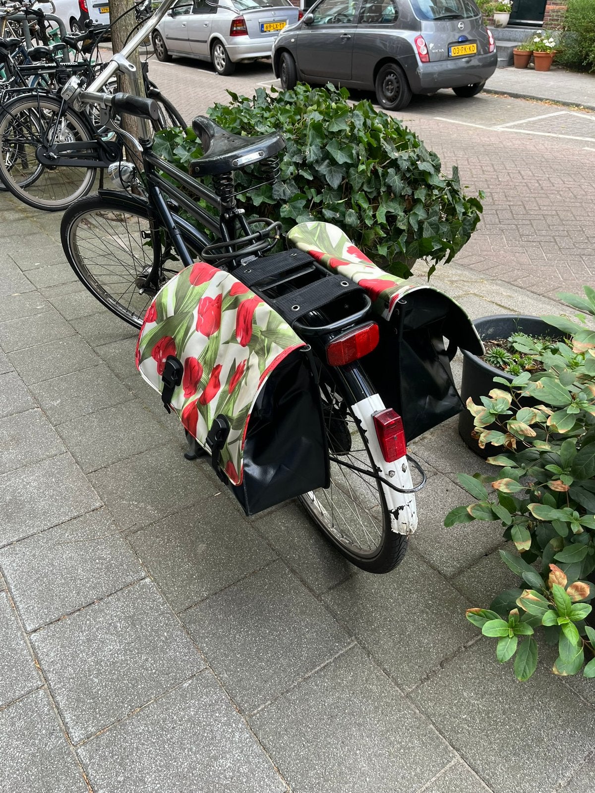 Dubbele Beck Fietstas Tulpen, Ophalen, Zo goed als nieuw