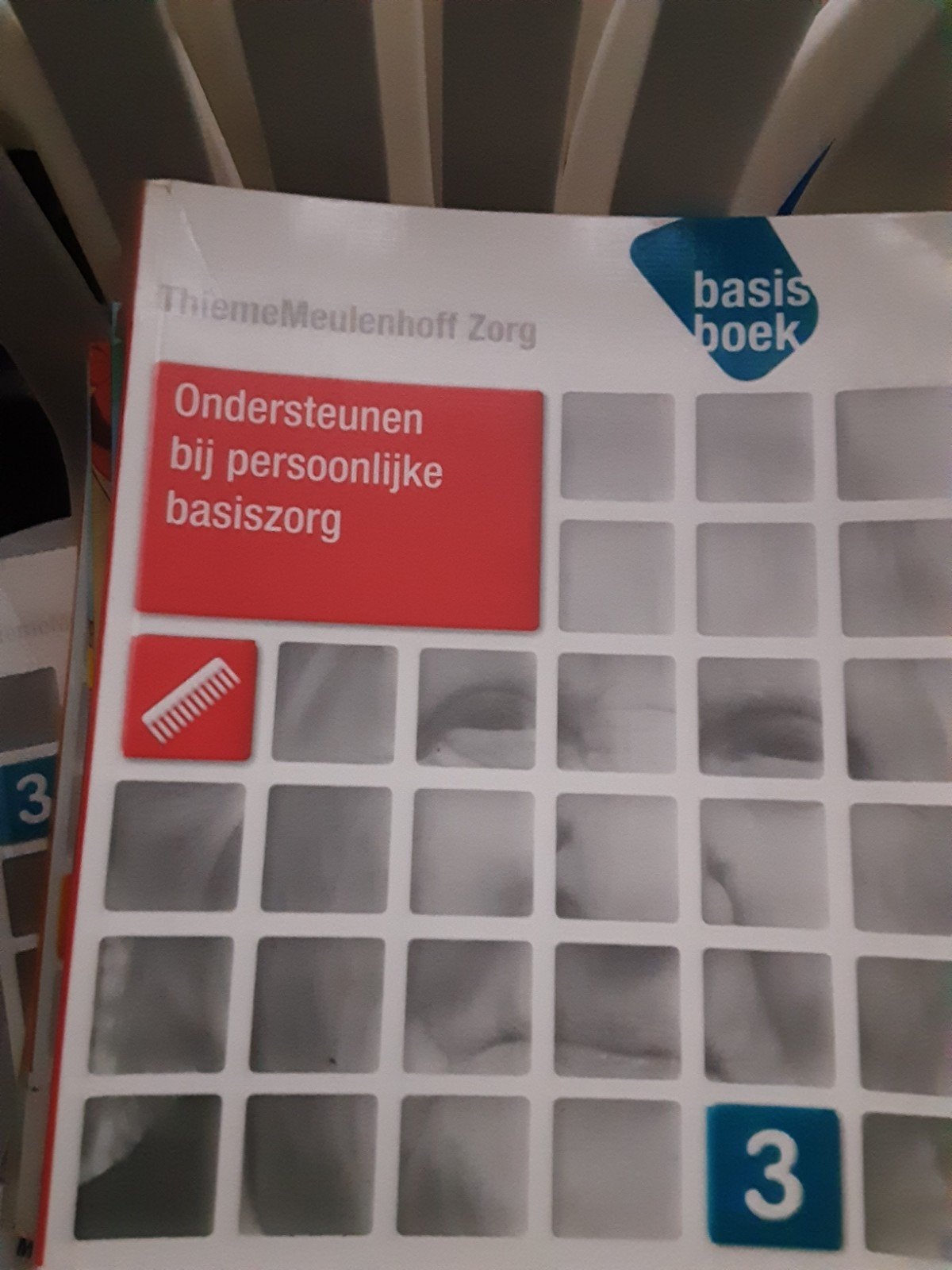 Ondersteunen bij persoonlijke basiszorg, Boeken, Studieboeken en Cursussen, Ophalen of Verzenden, Gelezen