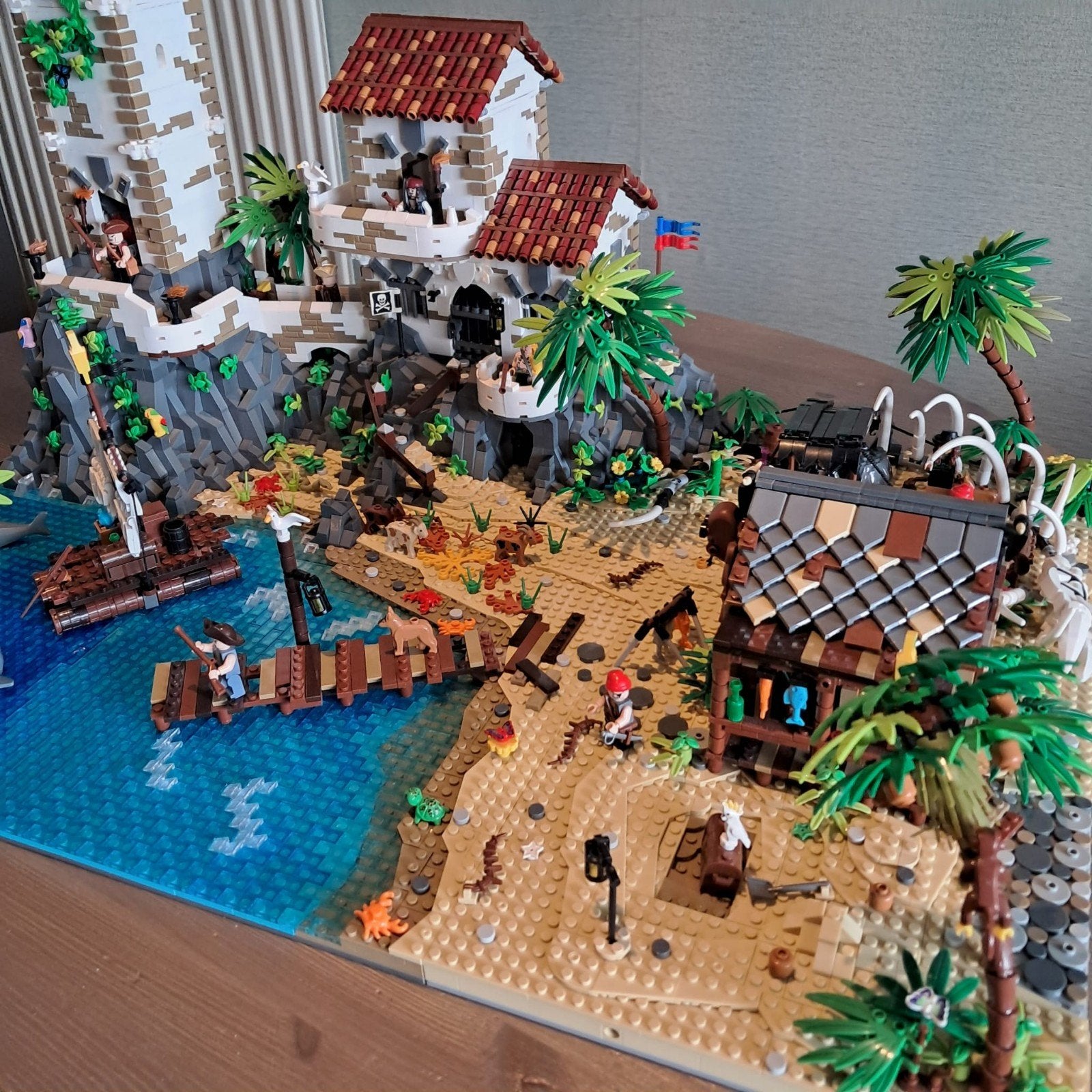Mega Pirateneiland met Fort en minifiguren- Zeer Gedetaillee, Ophalen