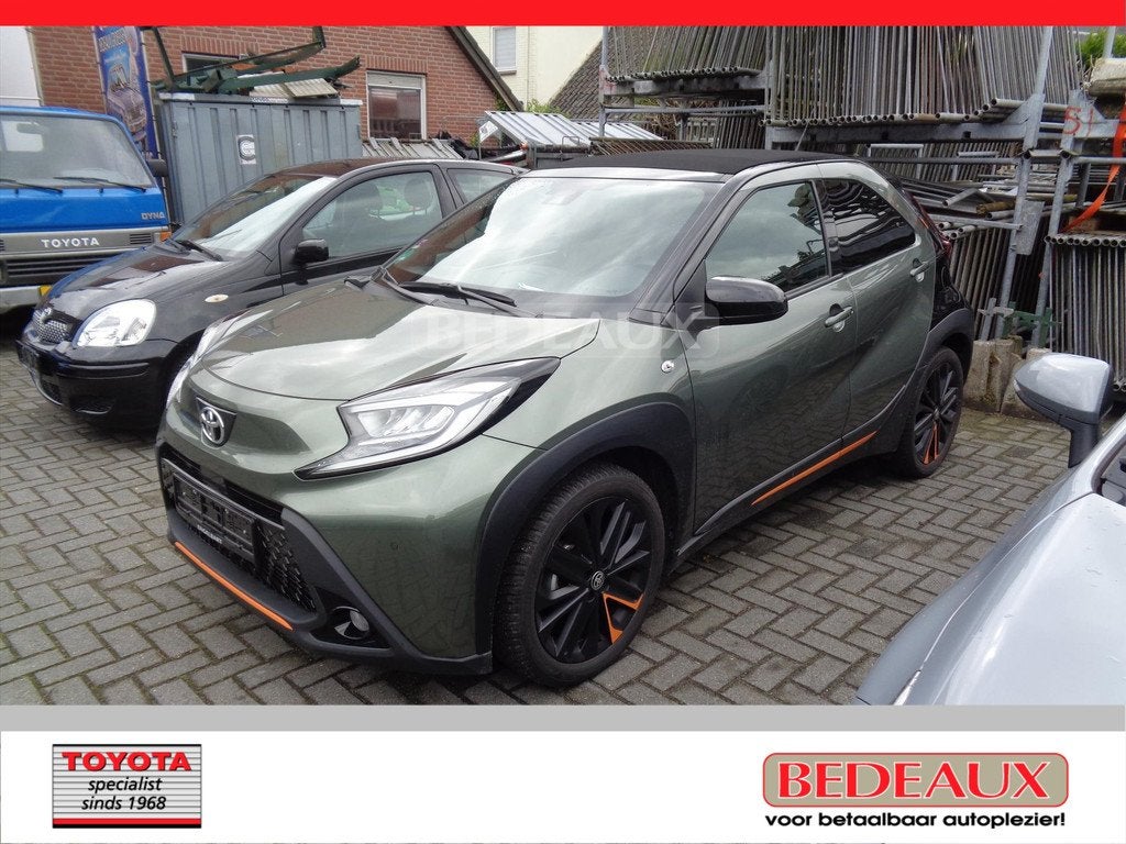 TOYOTA Aygo X 1.0 VVT-i MT 72pk Limited Cabrio , bij Toyota, 12 maanden, LED verlichting, Gebruikt, 4 stoelen
