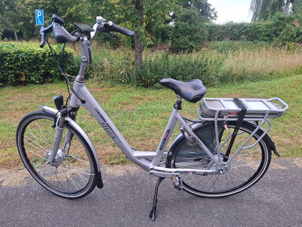 Stella Modena 28" Damesfiets, Zo goed als nieuw, 51 tot 55 cm, 30 tot 50 km per accu, Ophalen