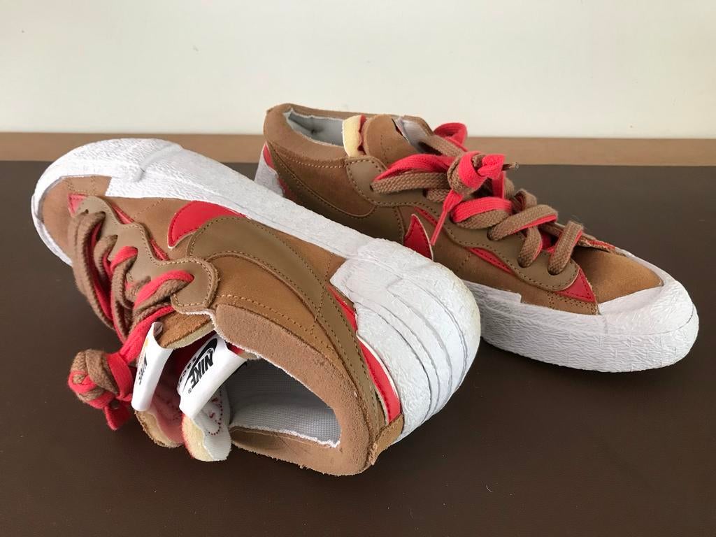 Nike Blazer Low x Sacai British Tan DD1877-200 EU 42, Ophalen of Verzenden, Nieuw, Bruin, Sneakers of Gympen