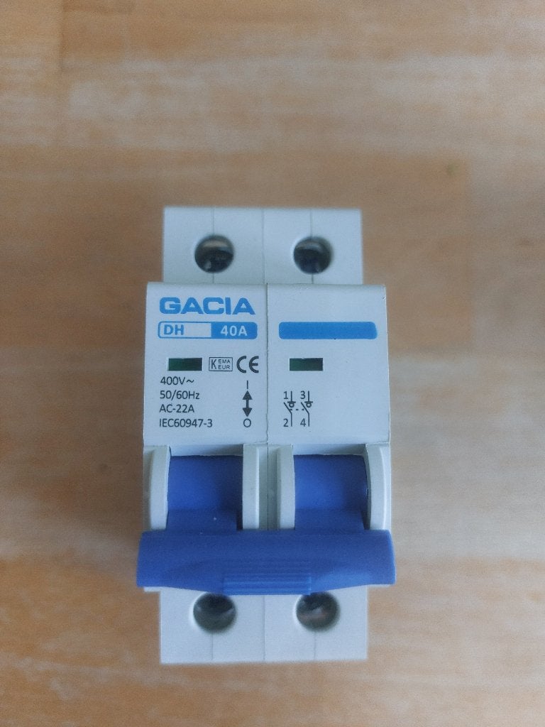 Gacia 40A hoofdschakelaar 2 polig, Ophalen of Verzenden, Zo goed als nieuw, Schakelaar