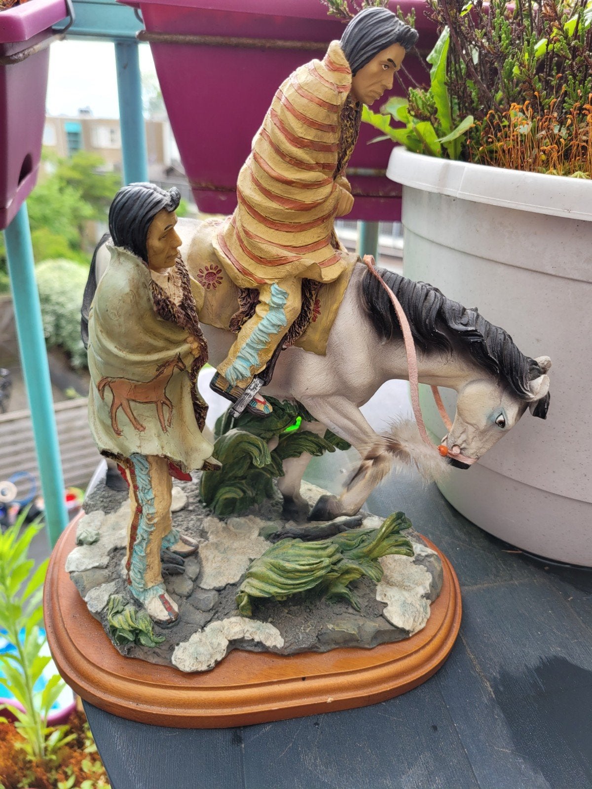 Vintage Beeld Indianen te Paard - Gedetailleerd Kunstwerk, Ophalen, Groep mensen, 20 - 50 cm, Beeld