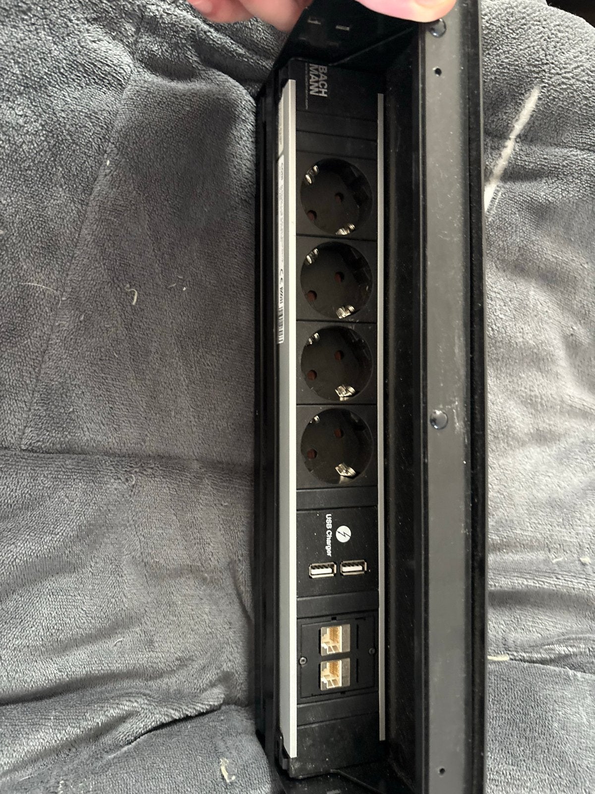 BACHMANN CONI Inbouwunit - 4x Stopcontact, 2x USB, 2x RJ45, Ophalen, Gebruikt, Bachmann, Stekkerdoos